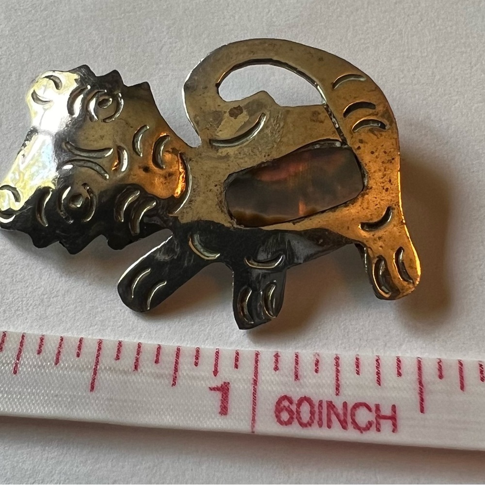 Vintage alpaca Mexico cat brooch pin